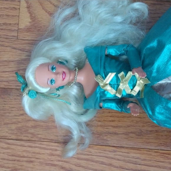 Barbie - Picture 2 of 4